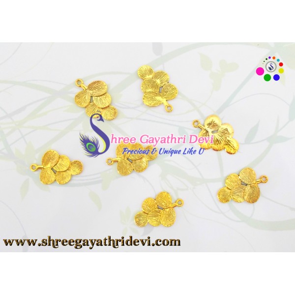 ANTIQUE CHARMS - GOLD - SGCH26 - 30MM