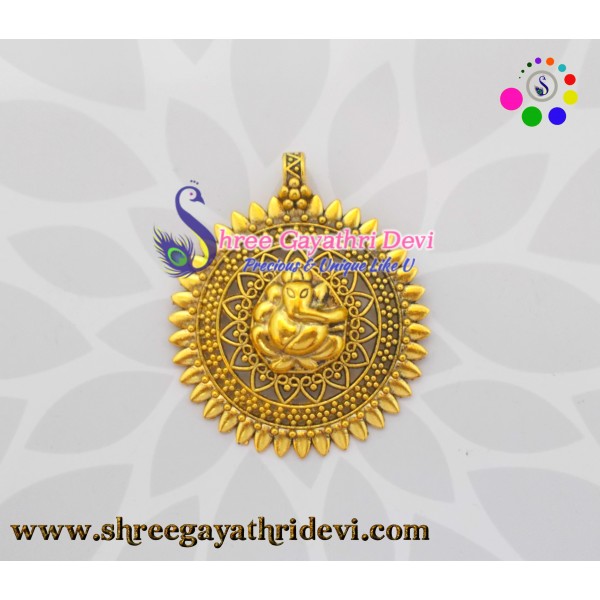 ANTIQUE GOLD PENDANT - 60*50 MM - SGAP22