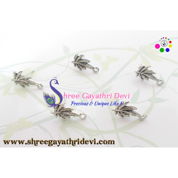 ANTIQUE SILVER STUDS - 23MM - SGAS93