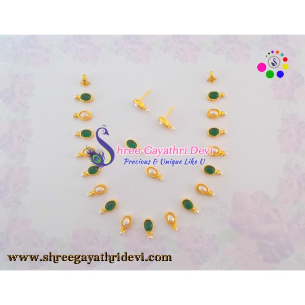 IMITATION KUNDAN JEWELLERY SET - PEARL+GREEN - OVAL - SGIK15