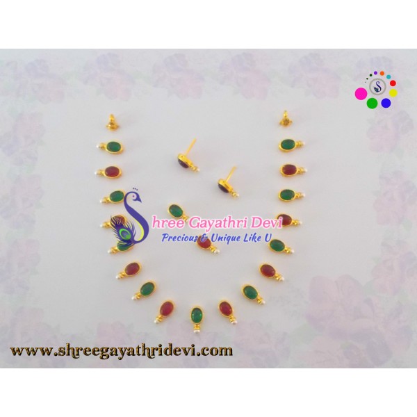 IMITATION KUNDAN JEWELLERY SET - RED+GREEN - OVAL - SGIK13