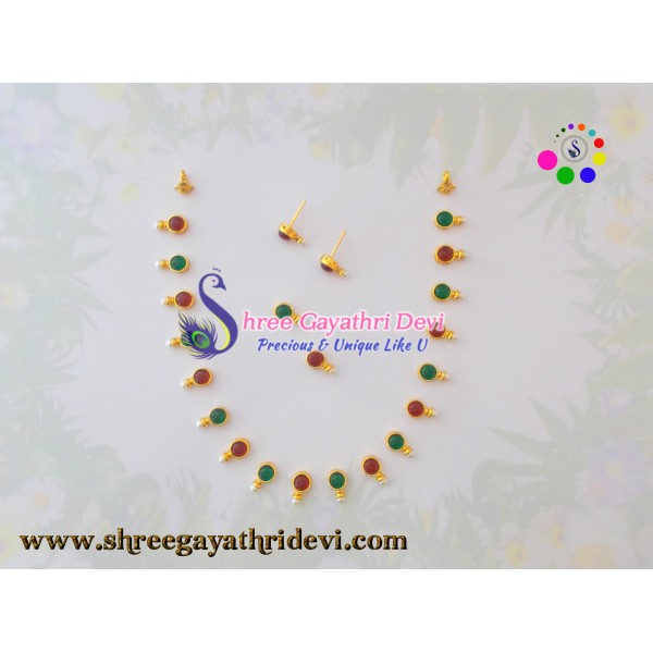 IMITATION KUNDAN JEWELLERY SET - RED+GREEN - ROUND - SGIK01