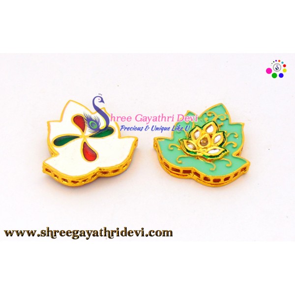 MEENA KUNDAN ENAMEL PENDANT/CONNECTOR - SGMN04 - 40*40MM