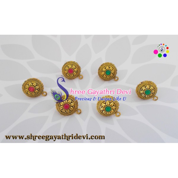 VICTORIA STUDS - ANTIQUE GOLD - 20MM